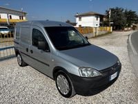 Usata Opel Combo 96 CV (70 kW) 2005 Grigio Monovolume