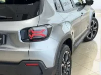 Usata Jeep Avenger Summit 101 CV (74 kW) 2025 Grigio granite SUV