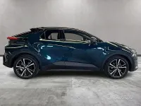 Usata Toyota C-HR Lounge 140 CV (102 kW) 2024 Blu SUV