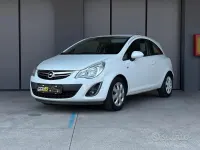 Usata Opel Corsa Club 86 CV (63 kW) 2013 Bianco Utilitaria