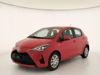 Usata Toyota Yaris Hybrid Active 73 CV (53 kW) 2017 Rosso Berlina