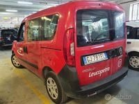 Usata Fiat Doblò Easy 90 CV (66 kW) 2022 Rosso Monovolume