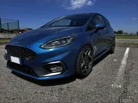 Begagnad Ford Fiesta ST 200 HK (147 kW) 2018 Blå Halvkombi