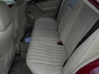 Usata Mercedes E200 1993 Bordeaux Berlina