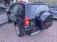 Usata Toyota RAV4 125 CV (91 kW) 2005 Nero SUV