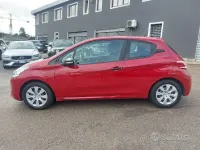 Usata Peugeot 208 68 CV (50 kW) 2014 Bordeaux Utilitaria