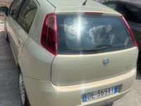Usata Fiat Punto 71 CV (52 kW) 2006 Verde Berlina