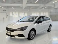 Usata Opel Astra 105 CV (77 kW) 2021 Bianco Station wagon