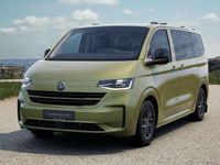 Nuova VW Caravelle Life 150 CV (110 kW) 2025 Warm green metallizzato Furgone