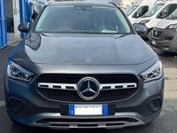 Usata Mercedes GLA180 Executive 136 CV (100 kW) 2023 Grigio montagna SUV