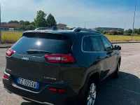Usata Jeep Cherokee Limited 140 CV (102 kW) 2015 Grigio SUV
