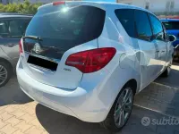 Usata Opel Meriva 110 CV (80 kW) 2011 Bianco Monovolume