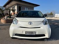 Usata Toyota iQ Sol 67 CV (49 kW) 2010 Bianco Utilitaria