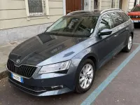Usata Skoda Superb Executive 120 CV (88 kW) 2017 Grigio Station wagon