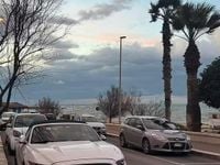 Usata Ford Mustang 421 CV (309 kW) 2015 Bianco Cabrio
