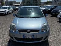 Usata Ford Fiesta 68 CV (50 kW) 2006 Blu Utilitaria