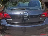 Usata Opel Astra Cosmo 110 CV (80 kW) 2010 Berlina