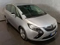 Usata Opel Zafira Tourer 150 CV (110 kW) 2012 Argento Monovolume