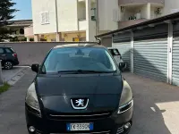 Usata Peugeot 5008 112 CV (82 kW) 2011 Nero Monovolume