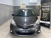 Usata Toyota Yaris Style 90 CV (66 kW) 2014 Grigio Utilitaria