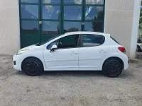 Usata Peugeot 207 68 CV (50 kW) 2012 Bianco Berlina