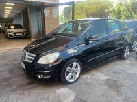 Usata Mercedes B200 140 CV (102 kW) 2009 Nero Monovolume