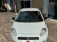 Usata Fiat Grande Punto Active 77 CV (56 kW) 2007 Bianco Utilitaria