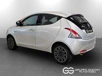Usata Lancia Ypsilon Gold 69 CV (50 kW) 2021 Grigio Utilitaria