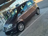 Usata Lancia Musa 90 CV (66 kW) 2008 Marrone Monovolume