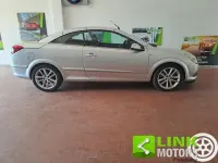 Usata Opel Astra Cabriolet Cosmo 150 CV (110 kW) 2007 Grigio Cabrio