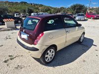 Gebraucht Lancia Ypsilon 70 PS (51 kW) 2004 Weiß Kleinwagen