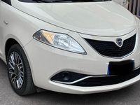 Usata Lancia Ypsilon 95 CV (69 kW) 2016 Utilitaria