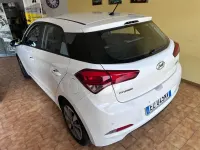 Usata Hyundai i20 Style 84 CV (61 kW) 2015 Bianco Berlina
