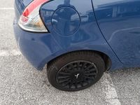 Usata Lancia Ypsilon 69 CV (50 kW) 2017 Blu Utilitaria