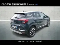 Usata Renault Captur Intens 100 CV (73 kW) 2023 Blu scuro SUV