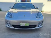 Usata Porsche Panamera 299 CV (219 kW) 2011 Grigio Utilitaria