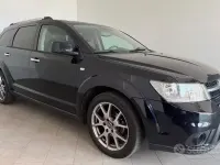 Usata Fiat Freemont 140 CV (102 kW) 2012 Blu SUV
