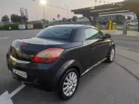 Usata Opel Tigra Edition 89 CV (65 kW) 2005 Nero Cabrio