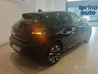 Usata Peugeot 208 Allure 102 CV (75 kW) 2025 Nero Utilitaria