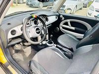 Usata Mini ONE 90 CV (66 kW) 2002 Giallo Utilitaria