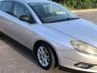 Usata Lancia Delta 120 CV (88 kW) 2011 Grigio Utilitaria