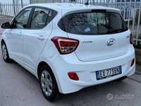 Usata Hyundai i10 67 CV (49 kW) 2014 Bianco Utilitaria