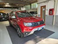 Usata Dacia Duster Journey 101 CV (74 kW) 2022 Bordouex metalizzato SUV