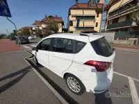 Usata Ford B-MAX 75 CV (55 kW) 2016 Bianco Monovolume