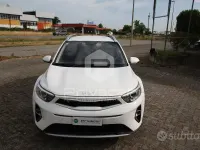 Usata Kia Stonic Urban 84 CV (61 kW) 2021 Bianco SUV