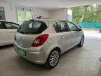 Usata Opel Corsa 75 CV (55 kW) 2010 Grigio Utilitaria