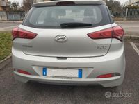 Usata Hyundai i20 Classic 75 CV (55 kW) 2018 Grigio Berlina