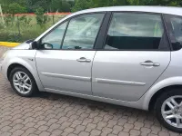 Usata Renault Scenic E-Tech 106 CV (77 kW) 2009 Argento Monovolume