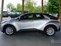 Usata Toyota C-HR Active 98 CV (72 kW) 2025 Argento SUV