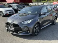 Usata Toyota Yaris Hybrid Lounge 92 CV (67 kW) 2022 Argento Berlina